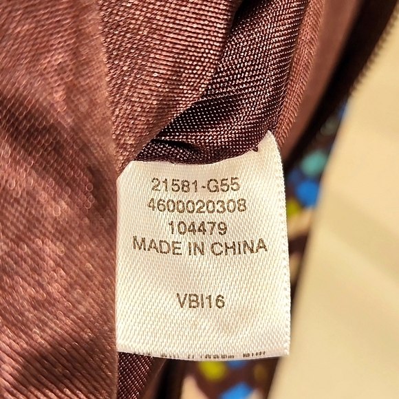 EUC Lighten Up on Horizon Crossbody, Vera Bradley - Picture 9 of 10